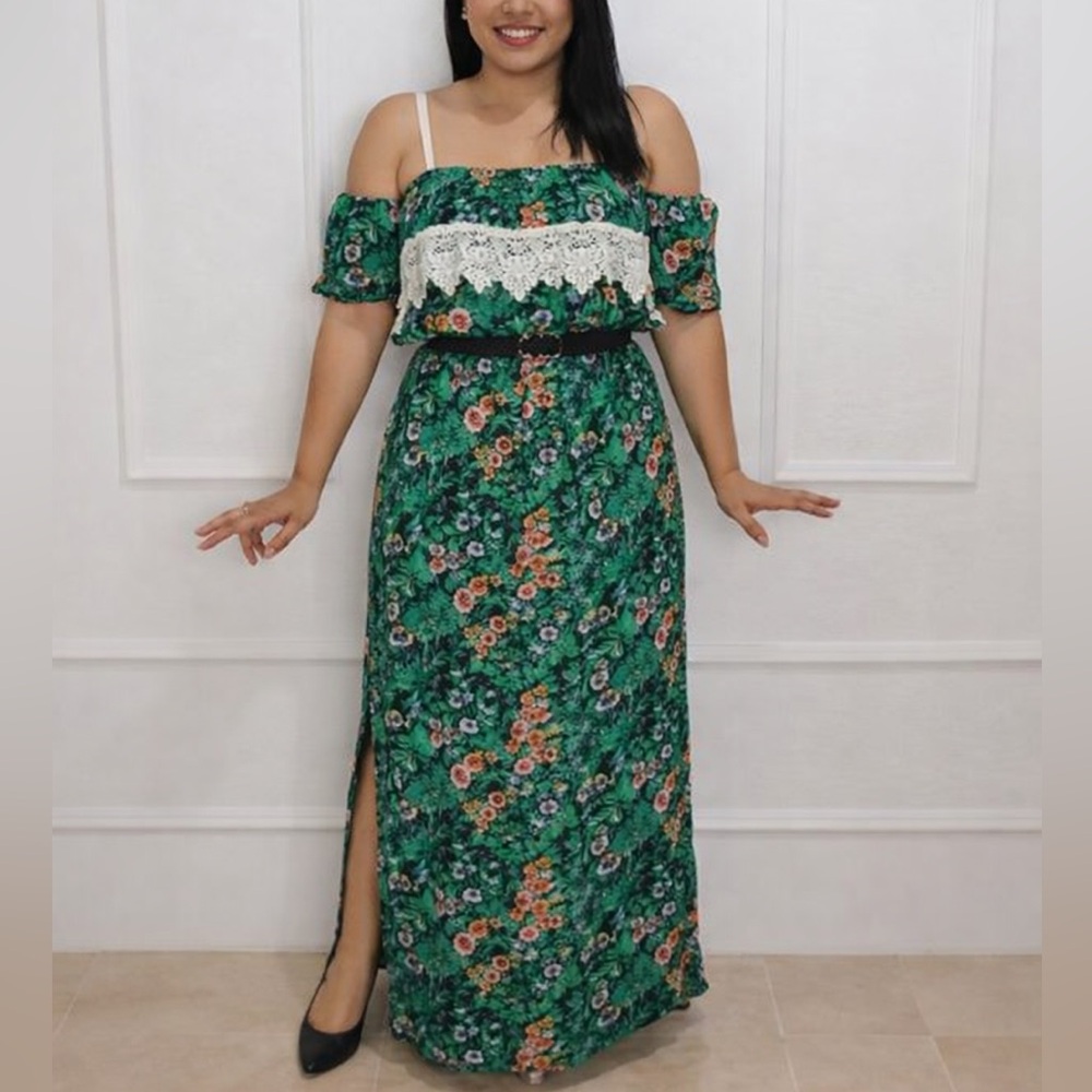 No Boundaries Tube off shoulders Maxi Dress JR
Women's L Green Floral